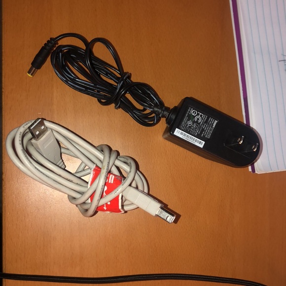 Musical Instrument: AKAI Professional Series - APC 40 Ableton Controller - MIDI - Picture 3 of 3